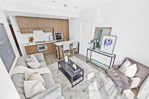Photo 9 at 704 - 39 Roehampton Avenue, Mount Pleasant West, Toronto