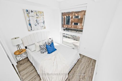 Photo 12 at 704 - 39 Roehampton Avenue, Mount Pleasant West, Toronto