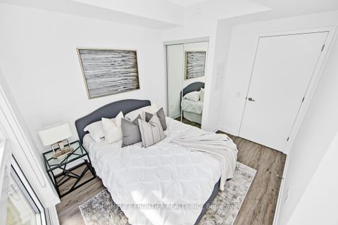 Photo 16 at 704 - 39 Roehampton Avenue, Mount Pleasant West, Toronto
