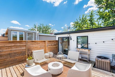 Photo 8 at 238 Garden Avenue, Swansea, Toronto