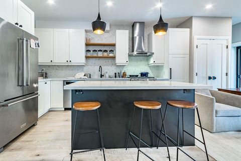 Photo 23 at 238 Garden Avenue, Swansea, Toronto