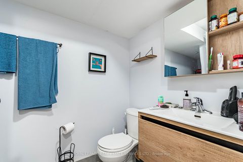 Photo 38 at 238 Garden Avenue, Swansea, Toronto