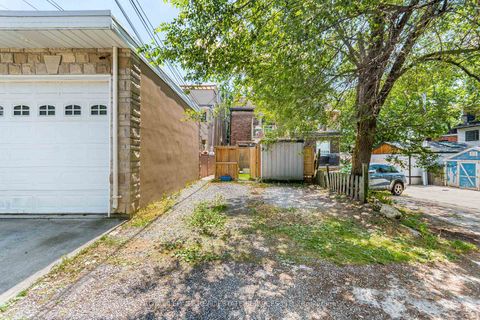 Photo 40 at 238 Garden Avenue, Swansea, Toronto