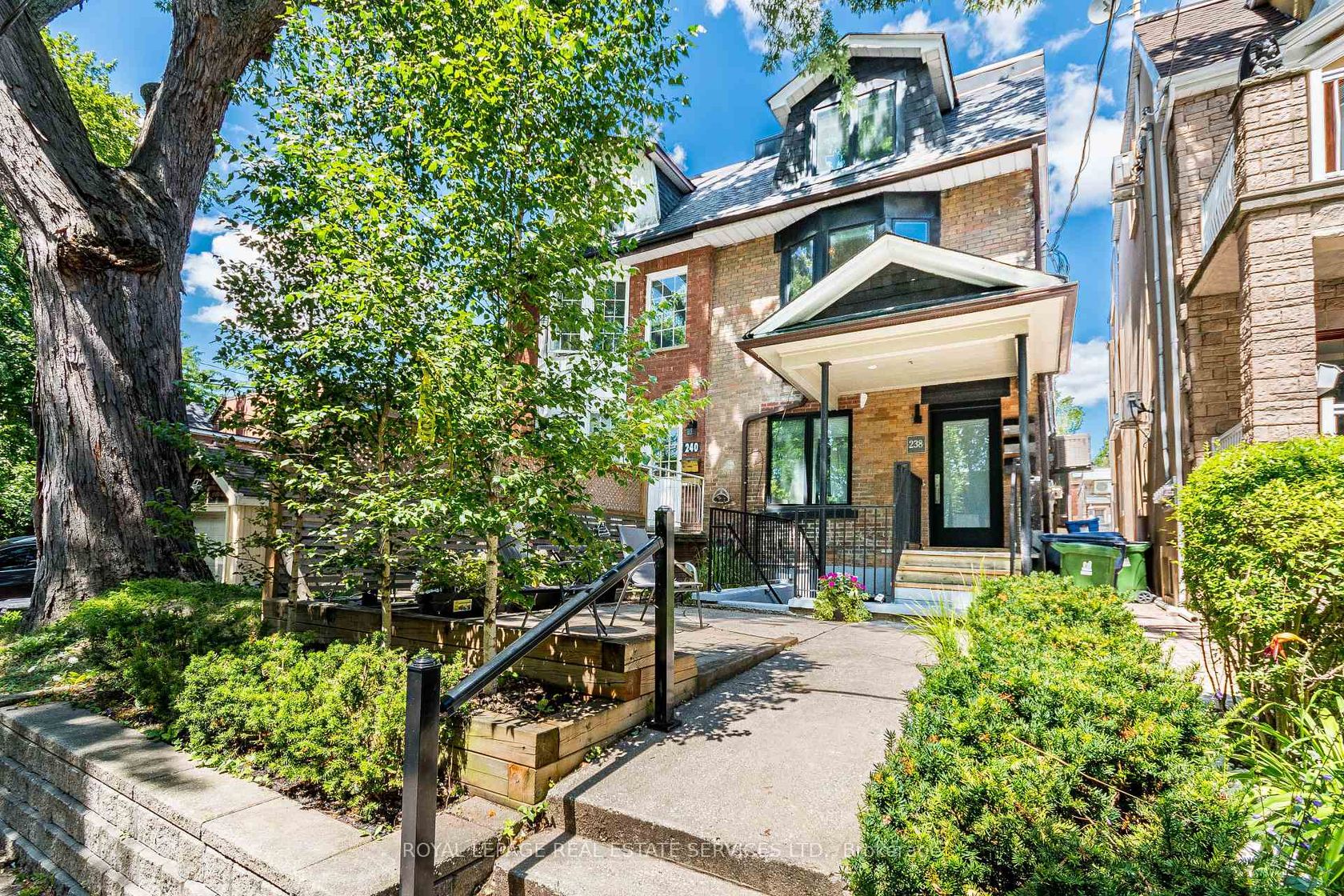 238 Garden Avenue, Swansea, Toronto 