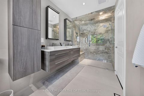 Photo 15 at 3 Sedgewick Place, Vellore Village, Vaughan
