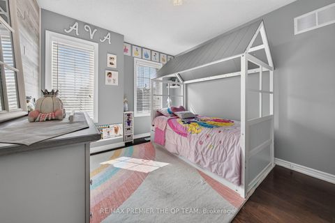 Photo 25 at 3 Sedgewick Place, Vellore Village, Vaughan