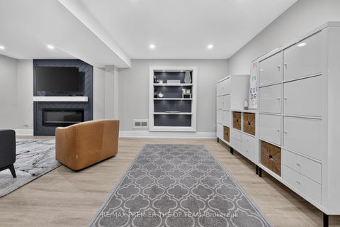Photo 30 at 3 Sedgewick Place, Vellore Village, Vaughan