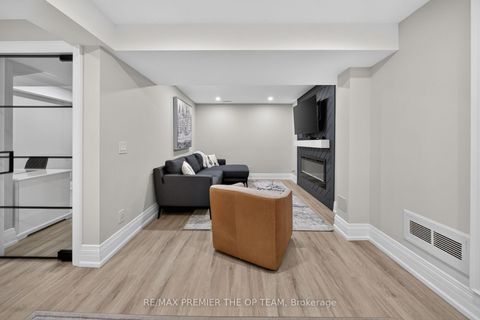 Photo 31 at 3 Sedgewick Place, Vellore Village, Vaughan