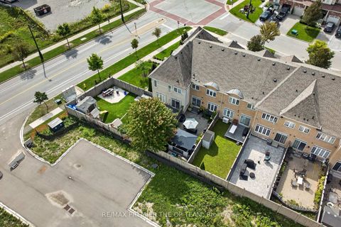 Photo 38 at 3 Sedgewick Place, Vellore Village, Vaughan