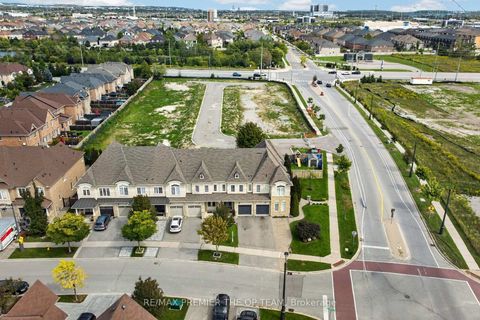 Photo 41 at 3 Sedgewick Place, Vellore Village, Vaughan