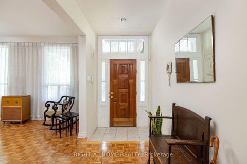 Photo 7 at 239 Seaton Street, Moss Park, Toronto