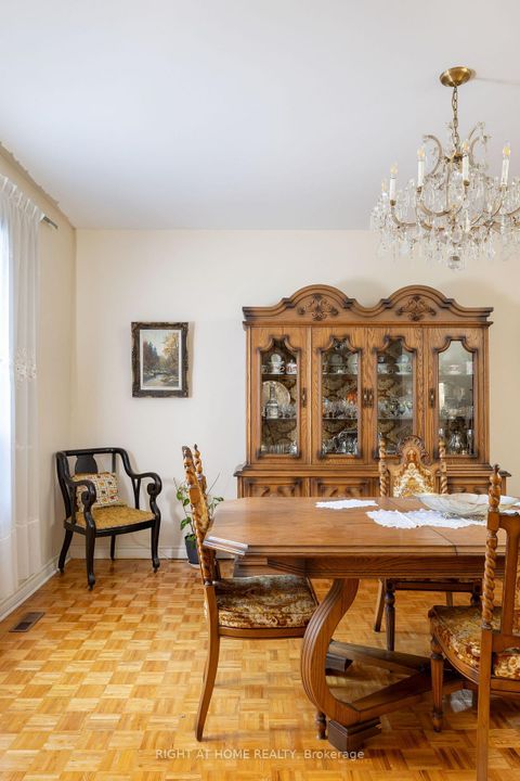 Photo 14 at 239 Seaton Street, Moss Park, Toronto