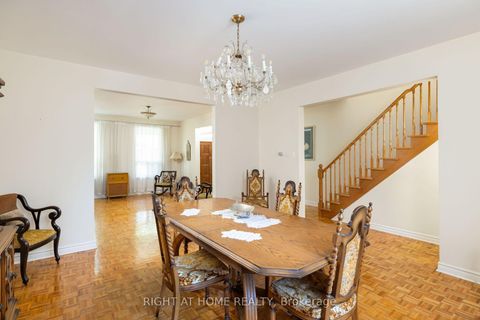 Photo 15 at 239 Seaton Street, Moss Park, Toronto
