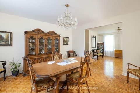 Photo 16 at 239 Seaton Street, Moss Park, Toronto