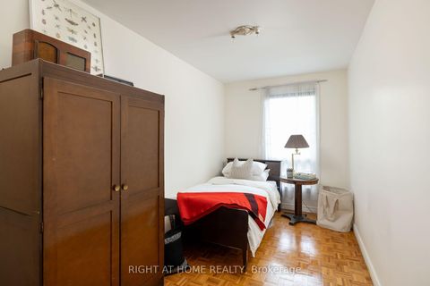 Photo 32 at 239 Seaton Street, Moss Park, Toronto