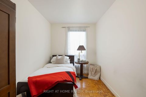 Photo 33 at 239 Seaton Street, Moss Park, Toronto