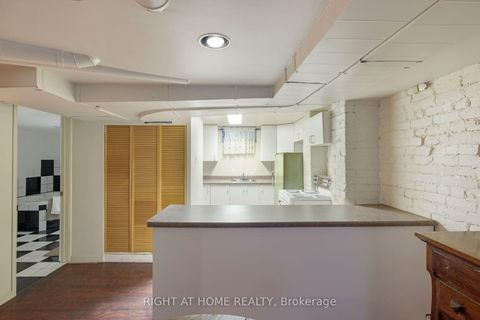Photo 41 at 239 Seaton Street, Moss Park, Toronto