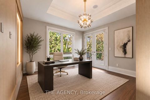 Photo 16 at 8 Frivick Court, Newtonbrook East, Toronto