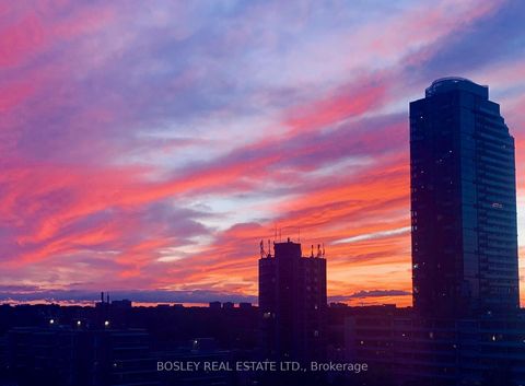 Photo 22 at 802 - 25 Broadway Avenue, Mount Pleasant West, Toronto