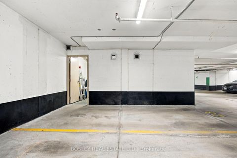 Photo 24 at 802 - 25 Broadway Avenue, Mount Pleasant West, Toronto