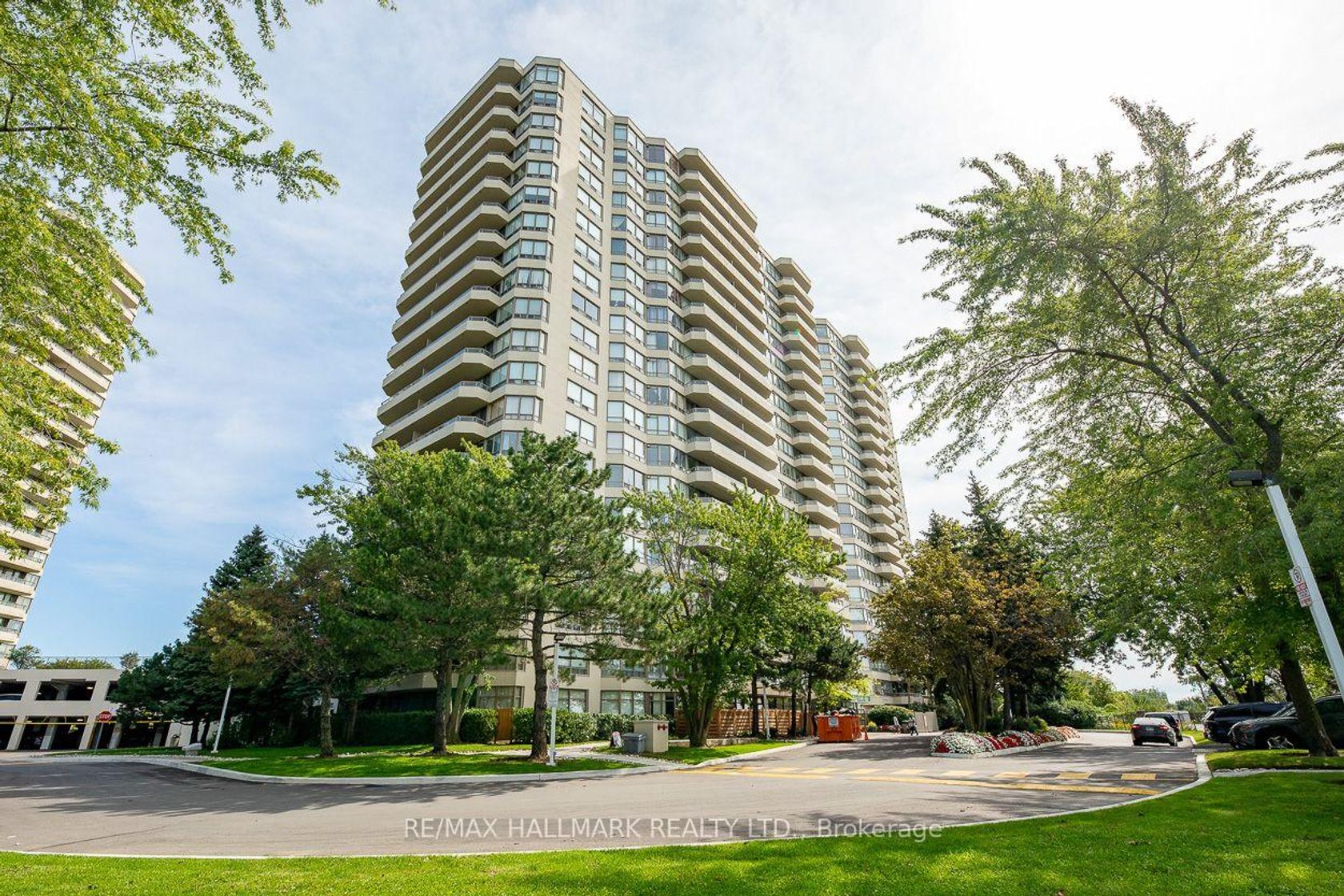 Ph91 - 1 Greystone Walk Drive, Kennedy Park, Toronto 