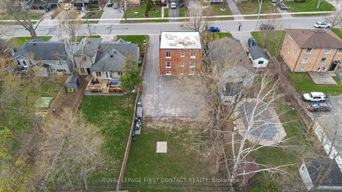 Photo 3 at 134 Napier Street, Codrington, Barrie