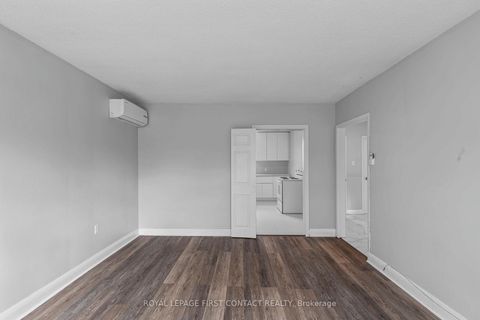 Photo 12 at 134 Napier Street, Codrington, Barrie