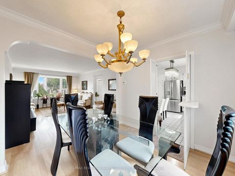 Photo 5 at 37 Tefley Road, Newtonbrook West, Toronto