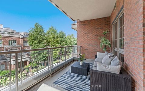 Photo 9 at 337 - 21 Burkebrook Place, York Mills, Toronto