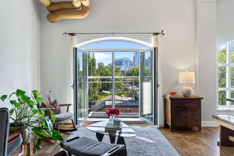 Photo 12 at 208 - 993 Queen Street W, Bellwoods, Toronto