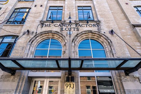 Photo 34 at 208 - 993 Queen Street W, Bellwoods, Toronto