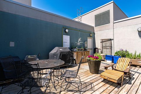 Photo 38 at 208 - 993 Queen Street W, Bellwoods, Toronto