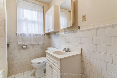 Photo 20 at 15 Oakview Avenue, High Park North, Toronto