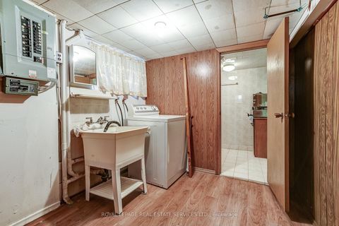 Photo 28 at 15 Oakview Avenue, High Park North, Toronto
