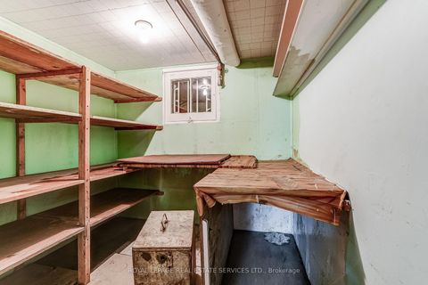 Photo 33 at 15 Oakview Avenue, High Park North, Toronto