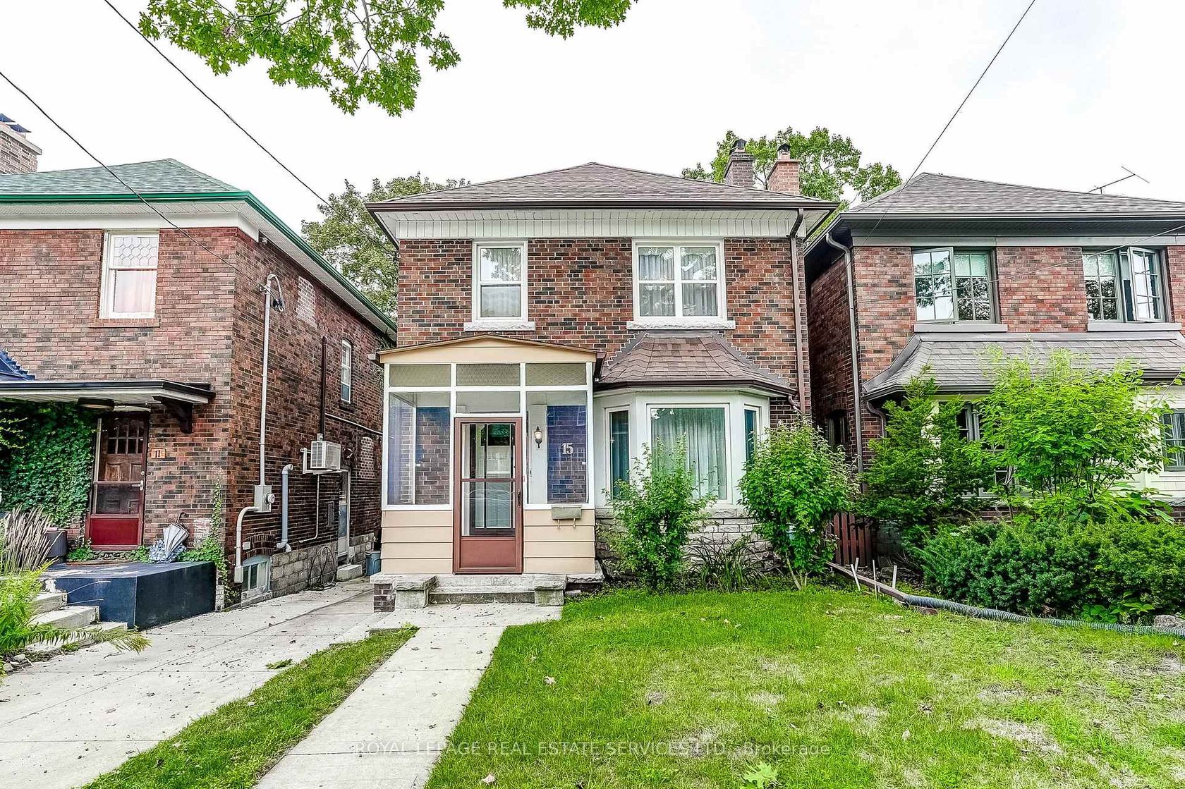 15 Oakview Avenue, High Park North, Toronto photo number 2