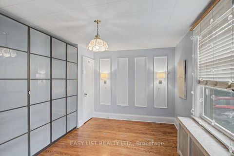 Photo 9 at 77 Avondale Avenue, Willowdale East, Toronto