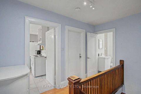 Photo 11 at 77 Avondale Avenue, Willowdale East, Toronto