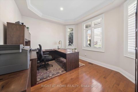Photo 18 at 12 Roderick Court, Jefferson, Richmond Hill