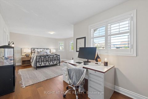 Photo 24 at 12 Roderick Court, Jefferson, Richmond Hill