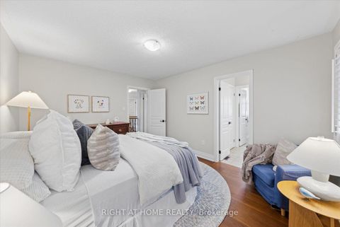 Photo 34 at 12 Roderick Court, Jefferson, Richmond Hill