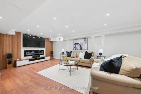 Photo 37 at 12 Roderick Court, Jefferson, Richmond Hill