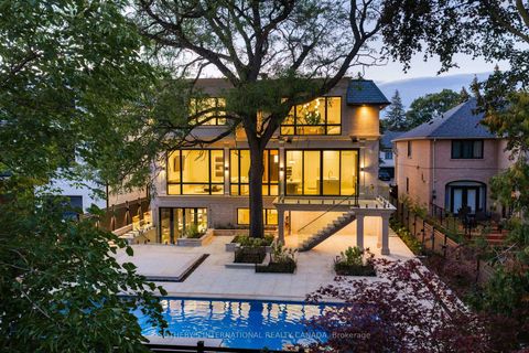 Photo 1 at 149 Highland Crescent, York Mills, Toronto
