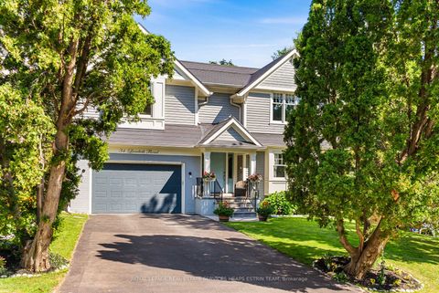 Photo 1 at 34 Lambeth Road, Humber Valley, Toronto
