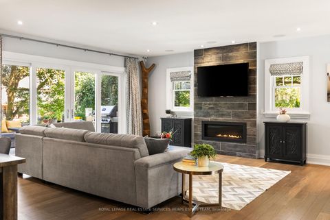 Photo 7 at 34 Lambeth Road, Humber Valley, Toronto