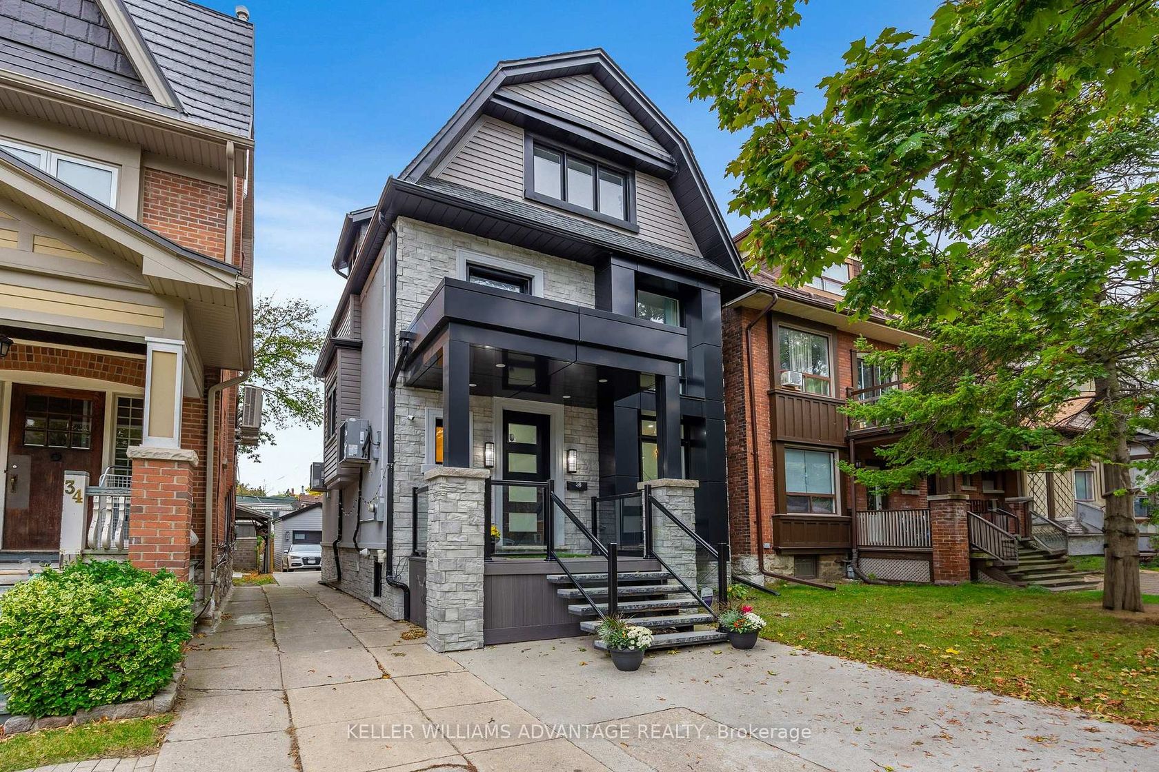 36 Lockwood Road, The Beaches, Toronto photo 9