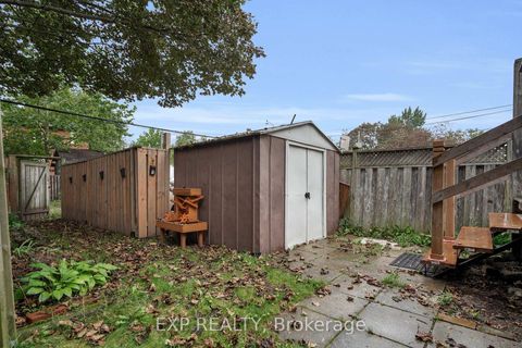 Photo 2 at 530 Victoria Park Avenue, Danforth, Toronto