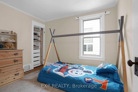 Photo 14 at 530 Victoria Park Avenue, Danforth, Toronto