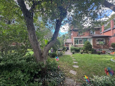 Photo 4 at 31 Aldburn Road, Forest Hill North, Toronto