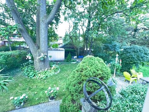 Photo 6 at 31 Aldburn Road, Forest Hill North, Toronto